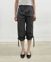 Structured Capri Pants (Dark Gray)