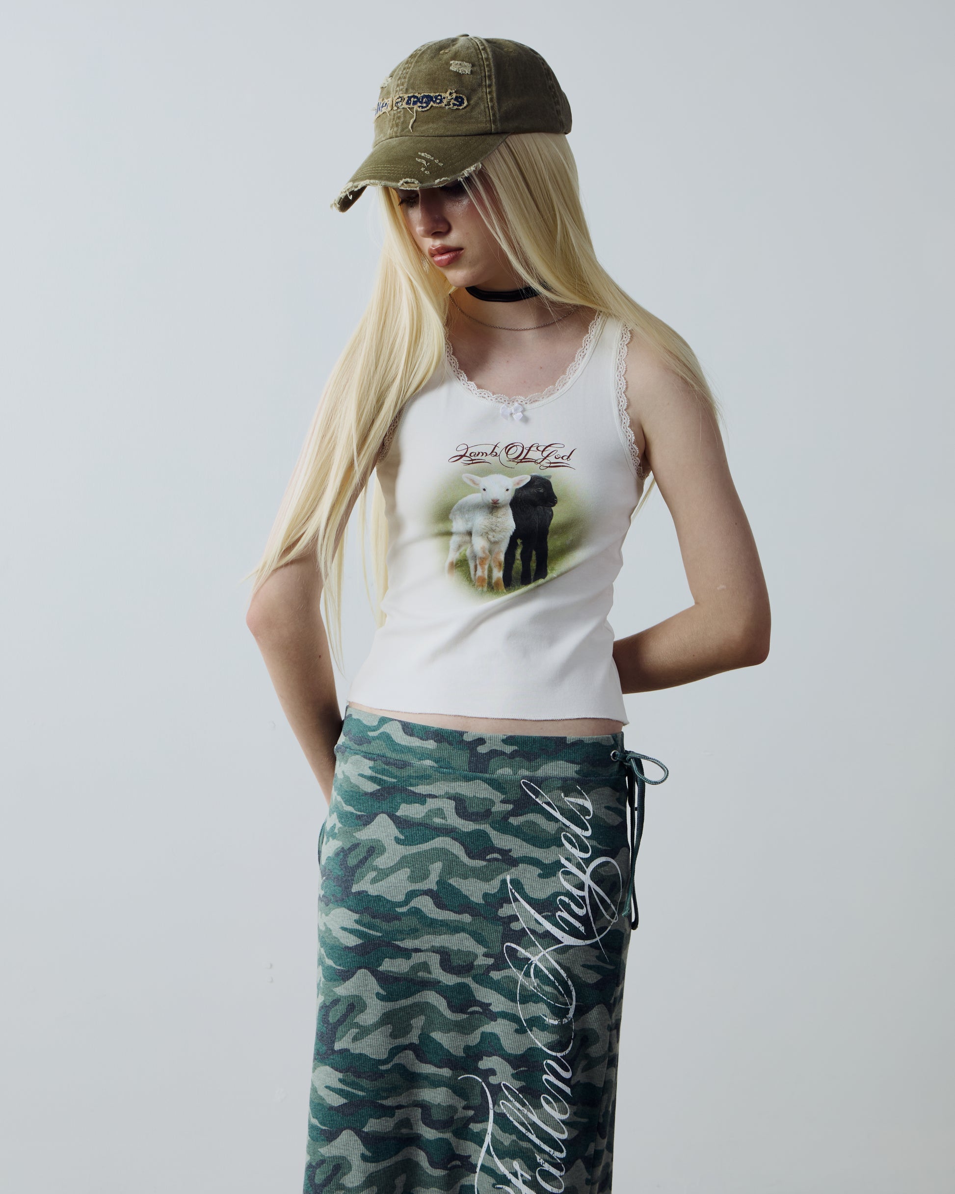 L.O.G Tank (White)