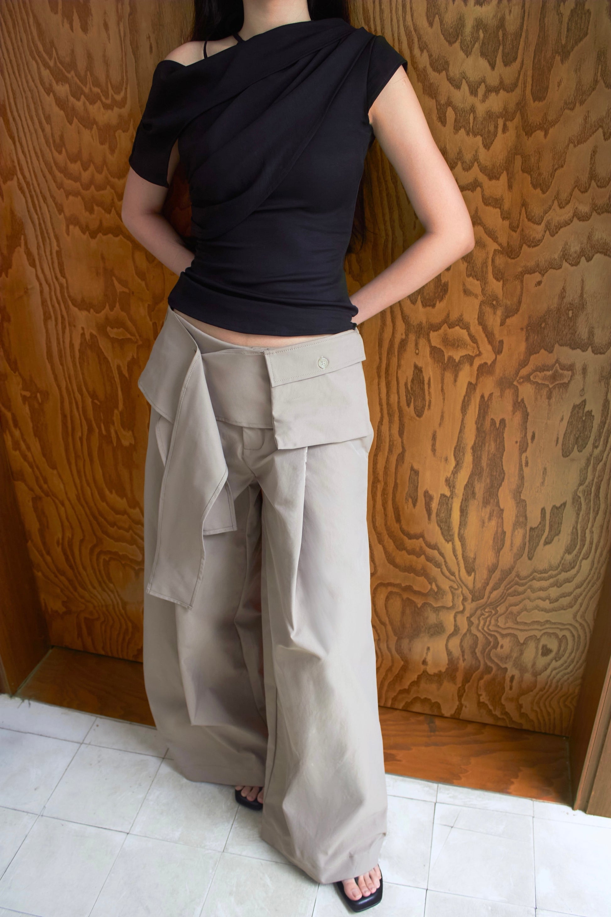 BELTED TROUSERS