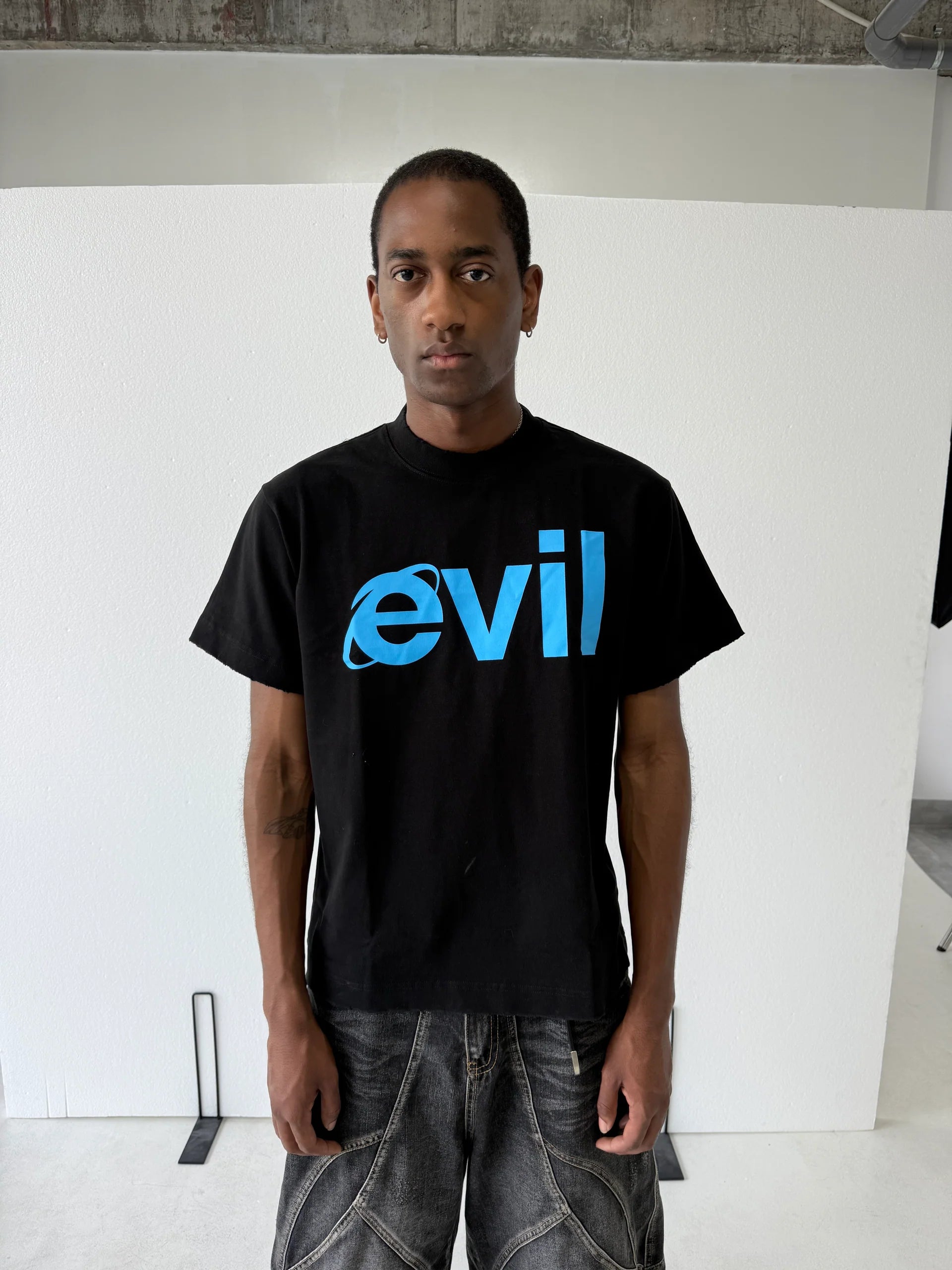 EVIL TEE BLACK