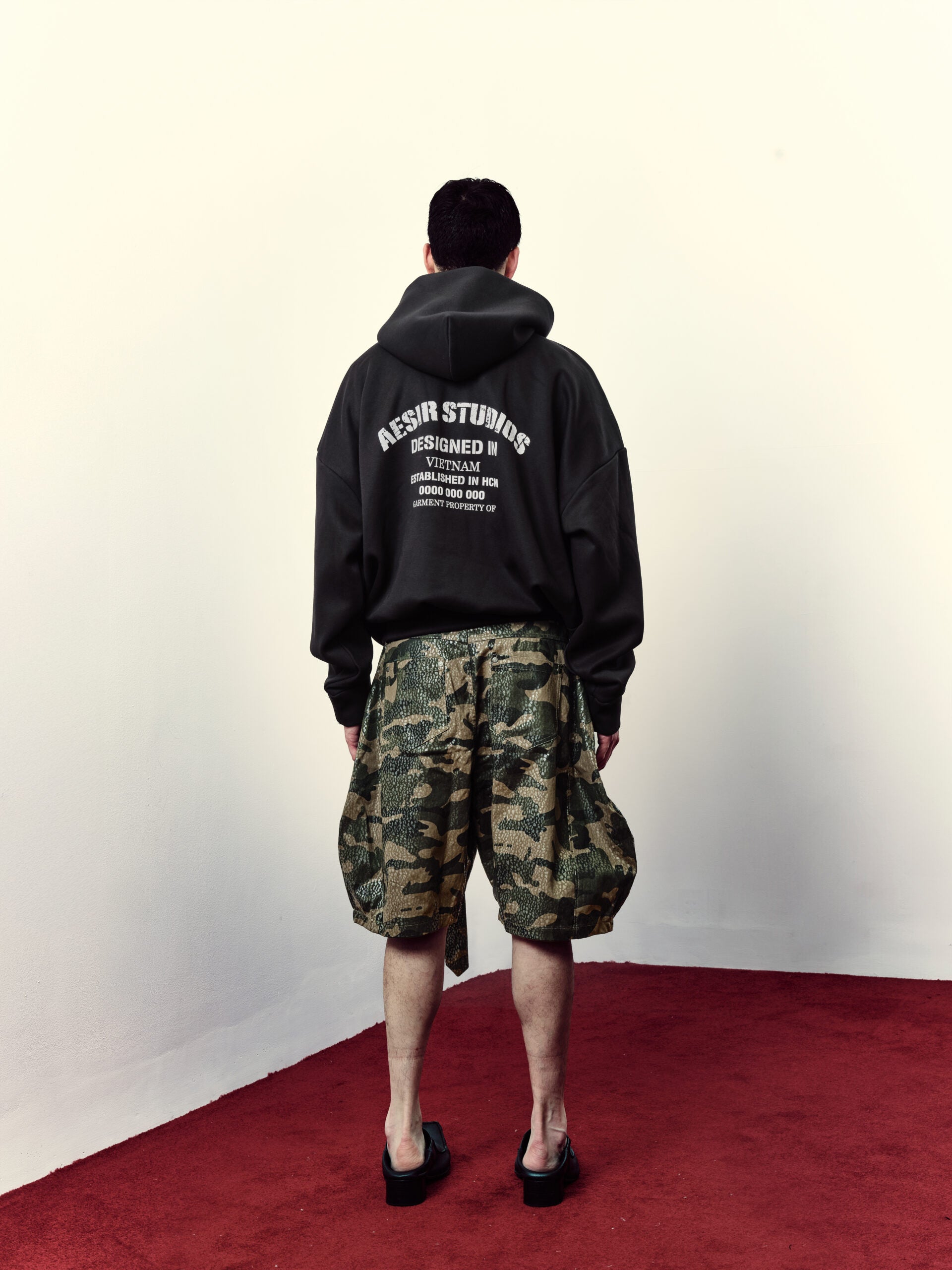 MEN – HEINO – Waxed Camo Jorts