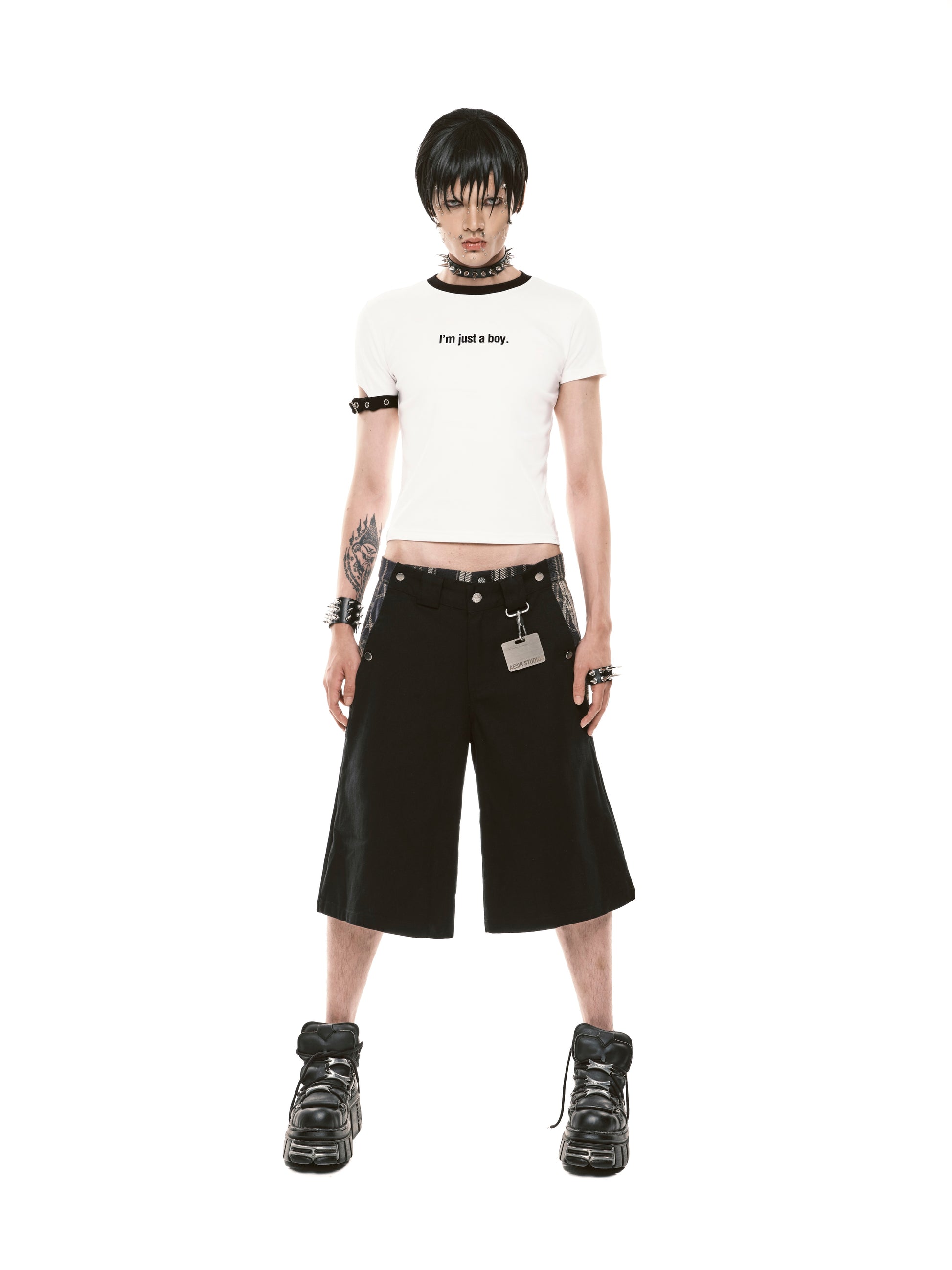 Fracture Layer Shorts (Black)