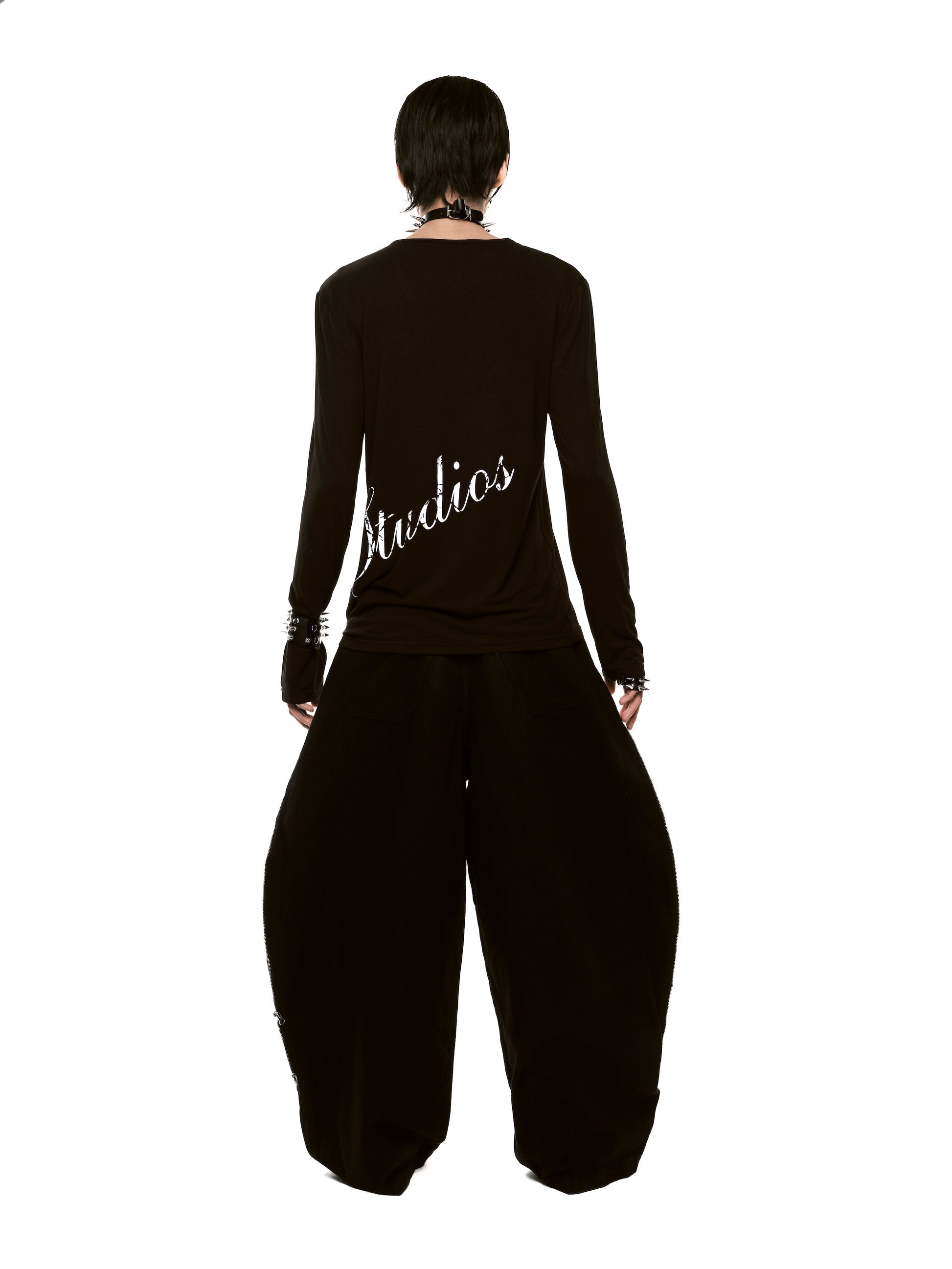 Triangle Neck Shirt (Black)