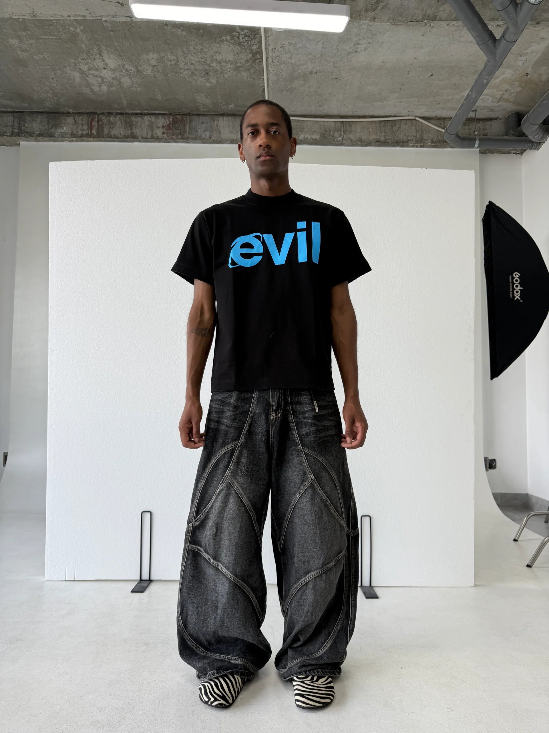 EVIL TEE BLACK