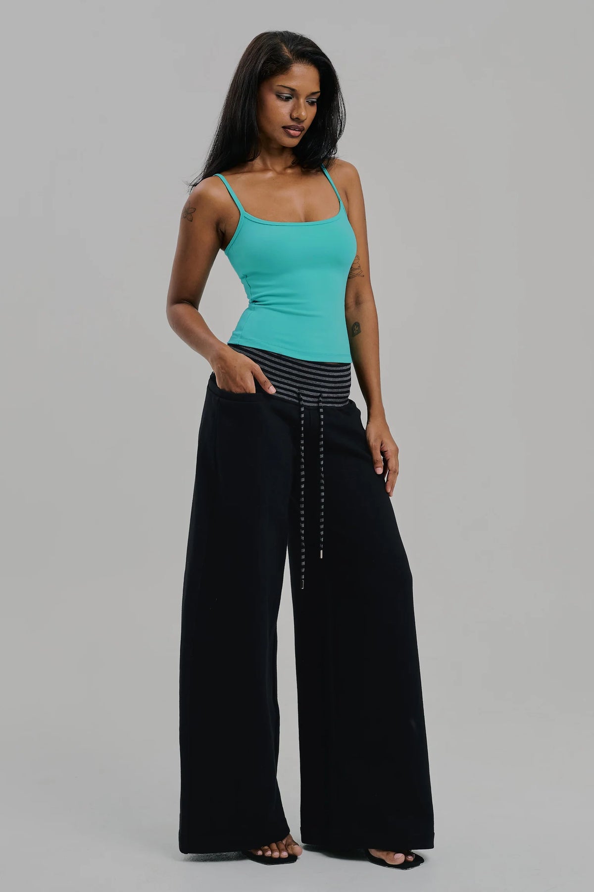 Penny Sweatpants (Pebble)