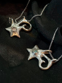 Gizmi Pendant With Gem