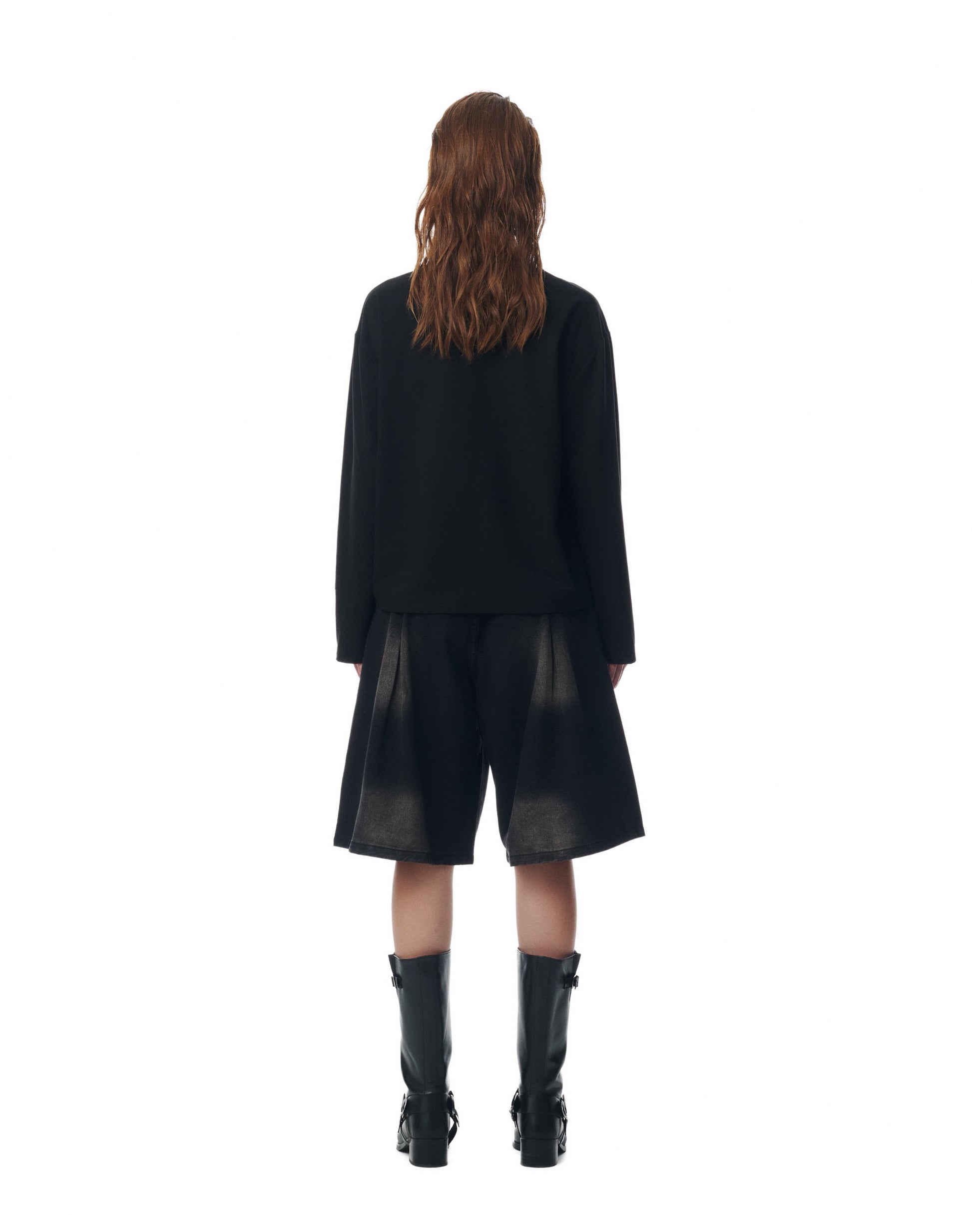 WASHED PLEATED JORTS