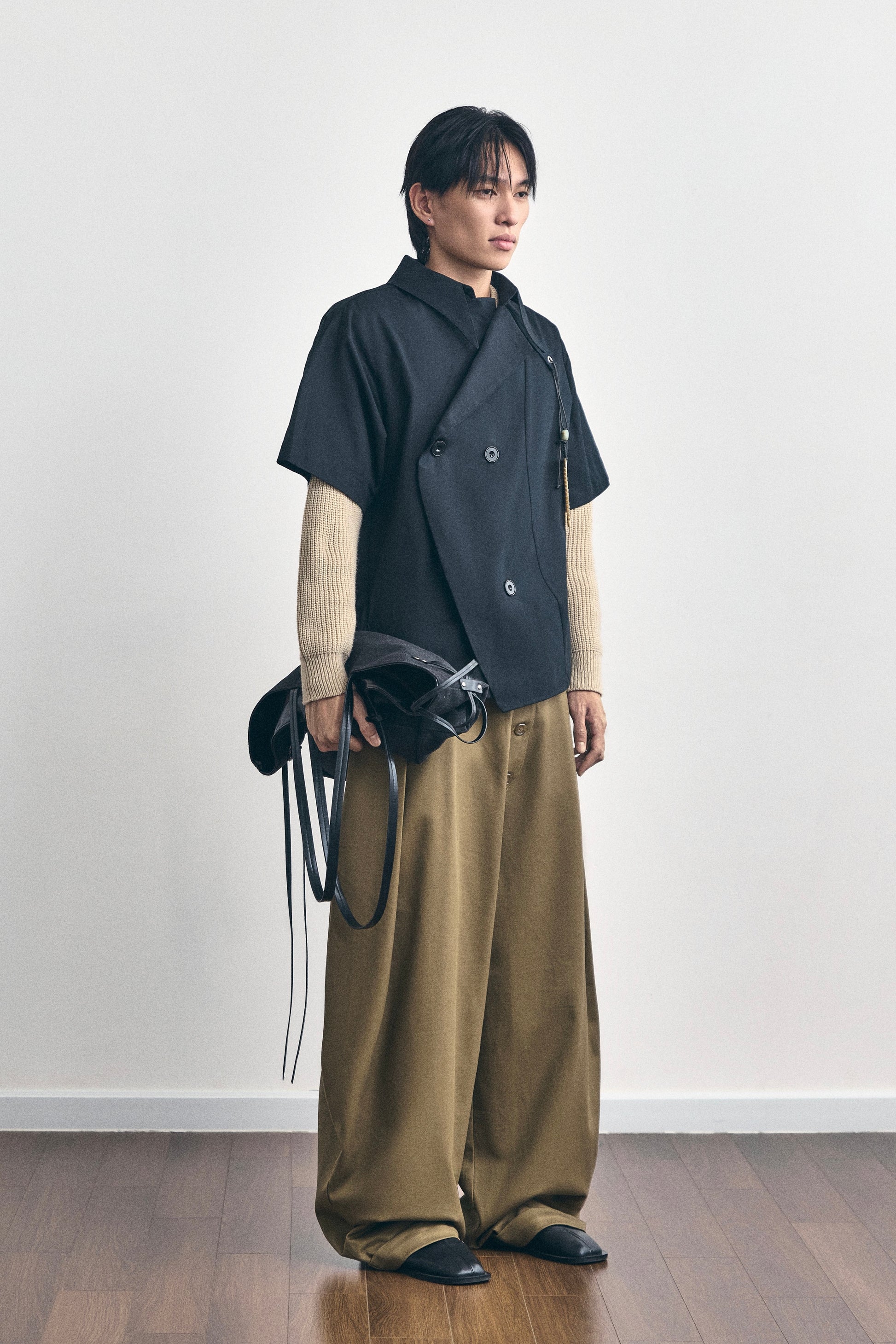 SIDE PLEATED TROUSERS