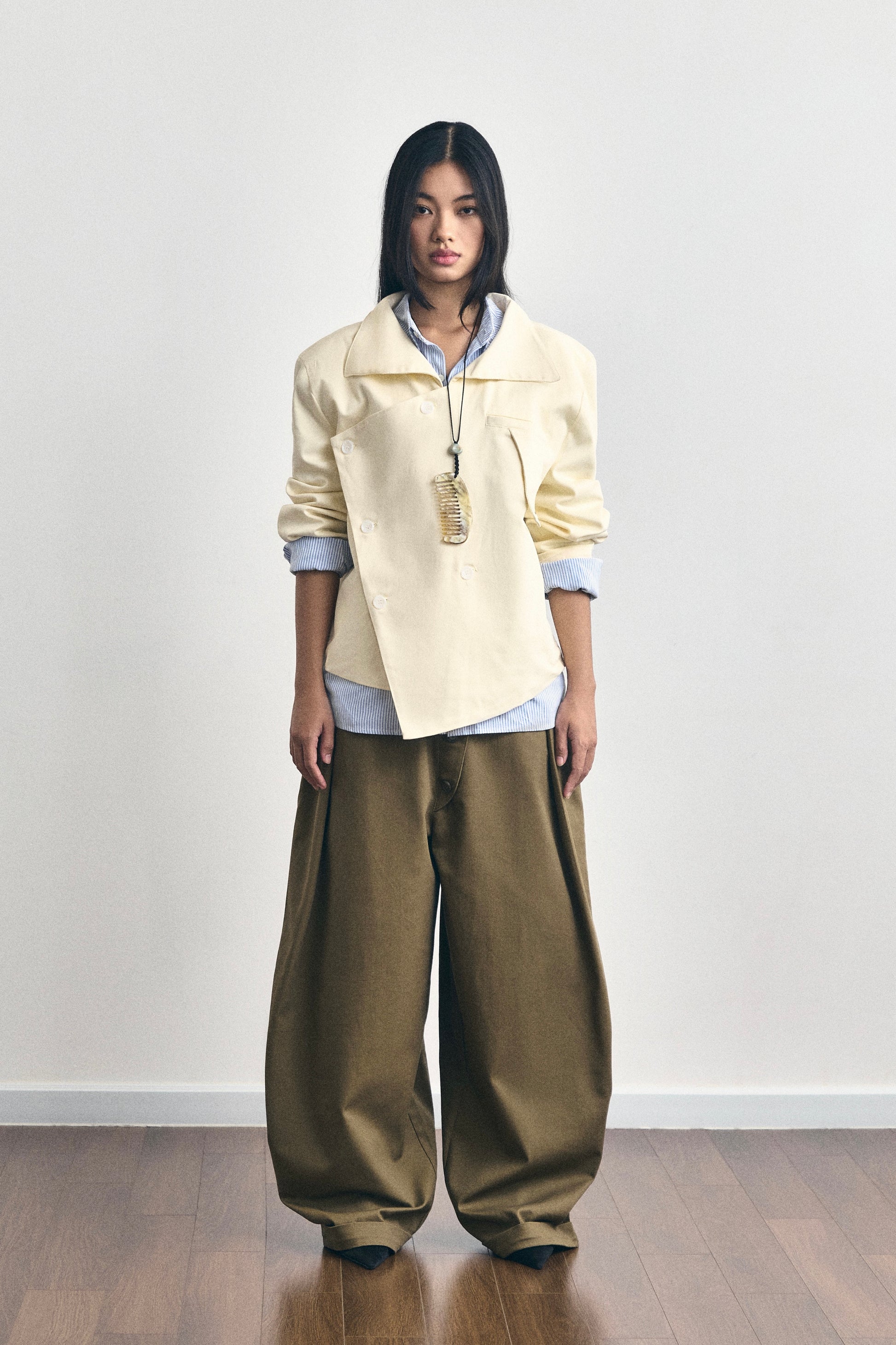 SIDE PLEATED TROUSERS