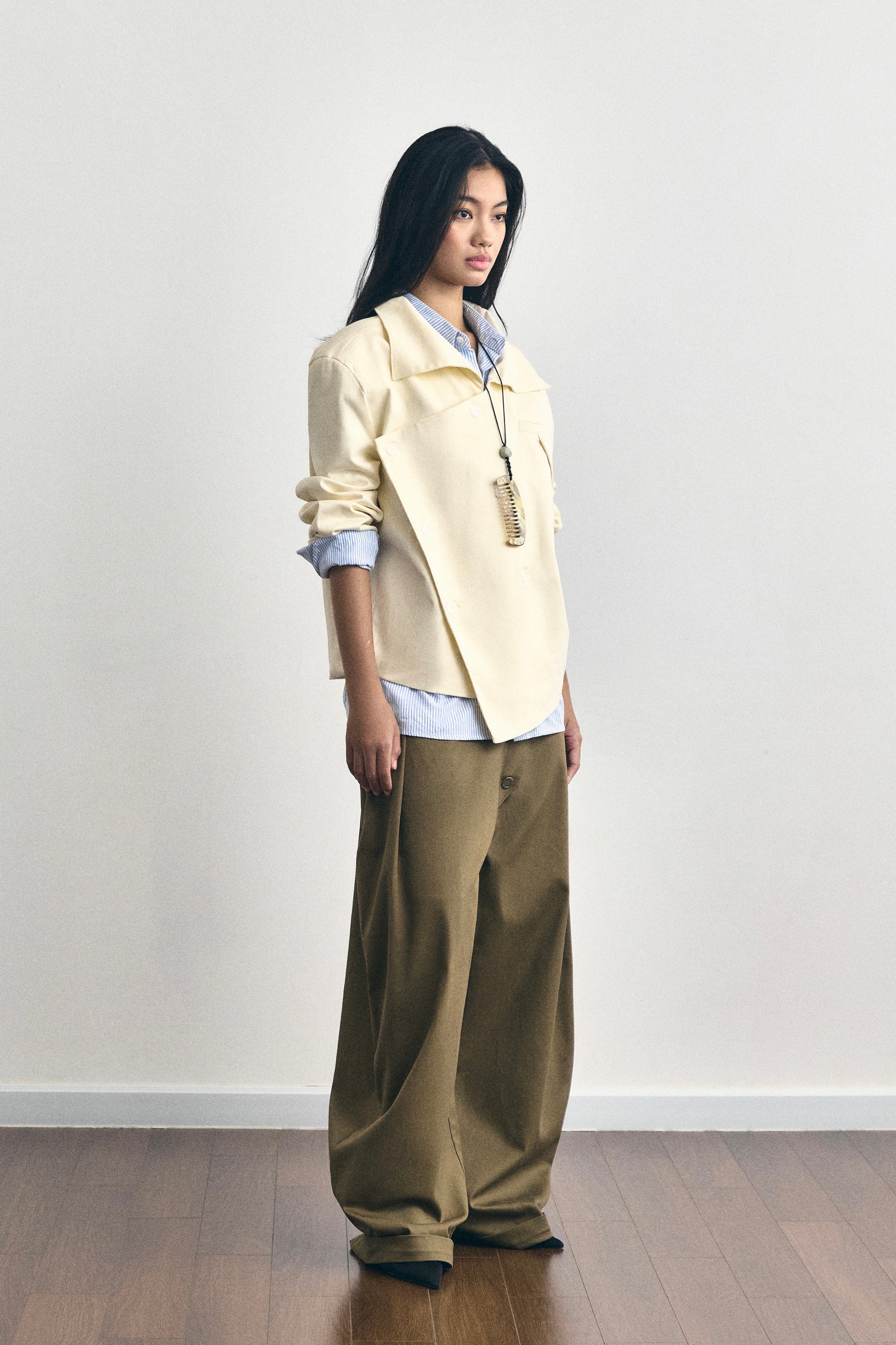 SIDE PLEATED TROUSERS