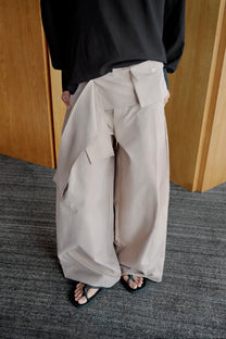 BELTED TROUSERS