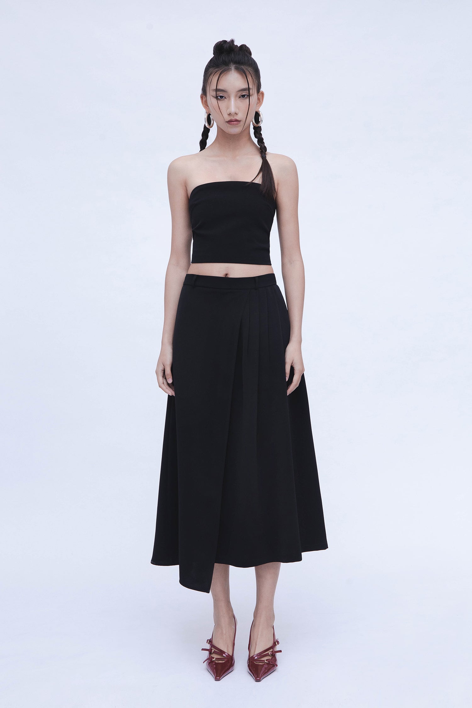 SEMI PLEATED SKIRT - BLACK