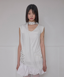 Layered Dot Scarf T-Shirt (White)
