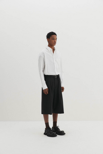 Belted Stripe Bermuda Slacks (Black)