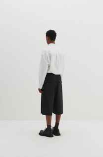 Belted Stripe Bermuda Slacks (Black)