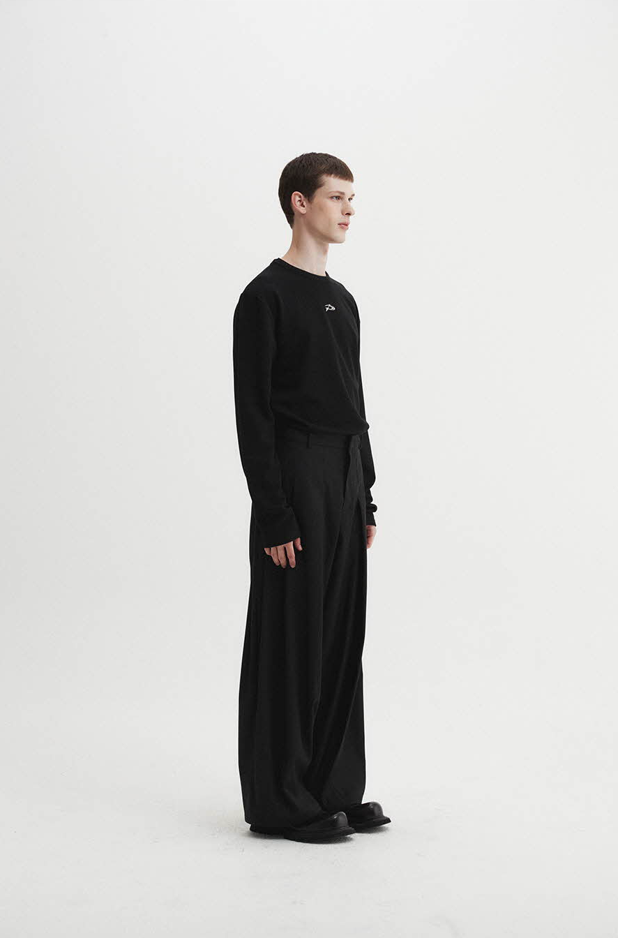 Multi-pleated wide slacks (Black)