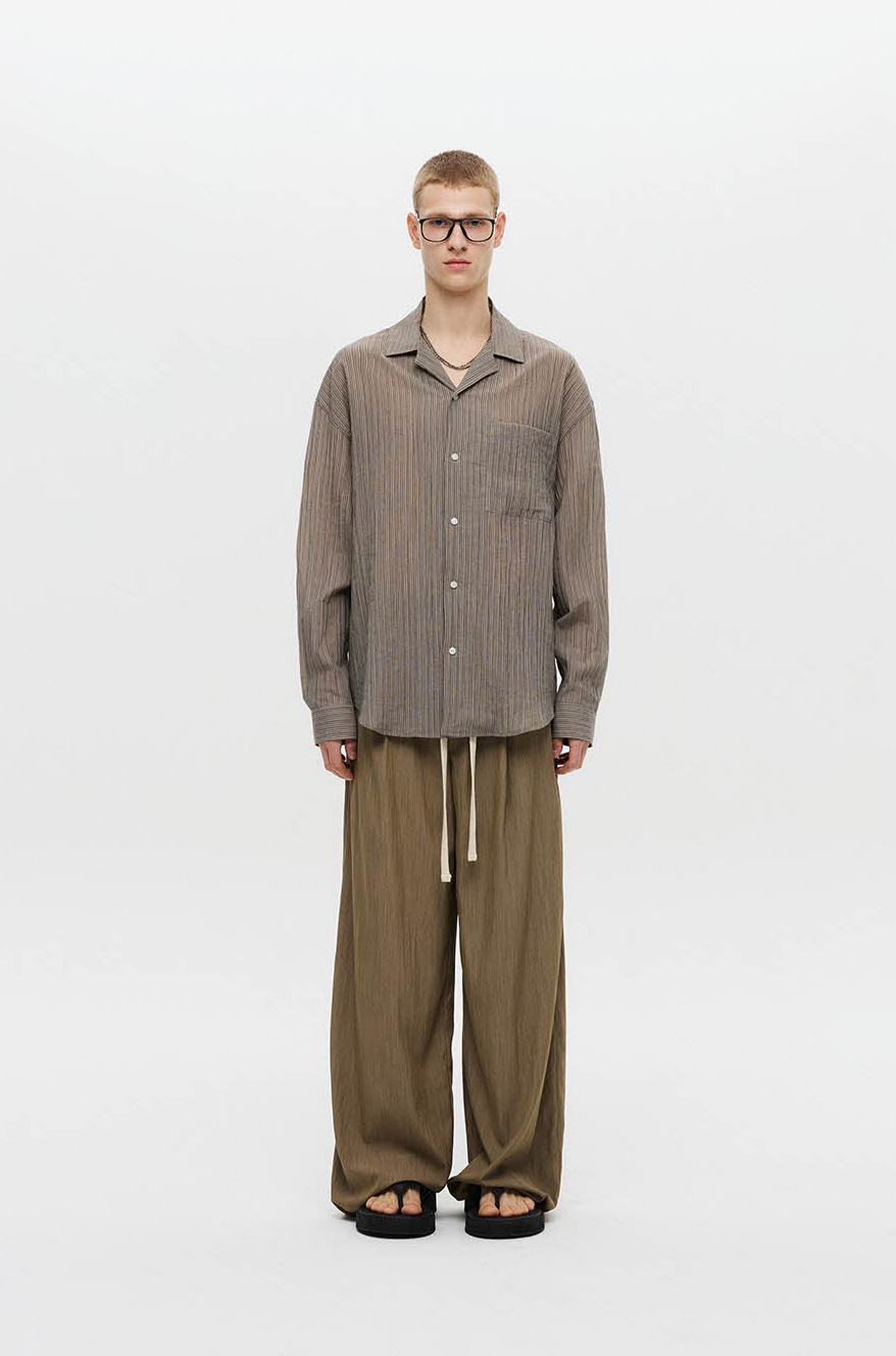 Striped open collar shirt (Beige)