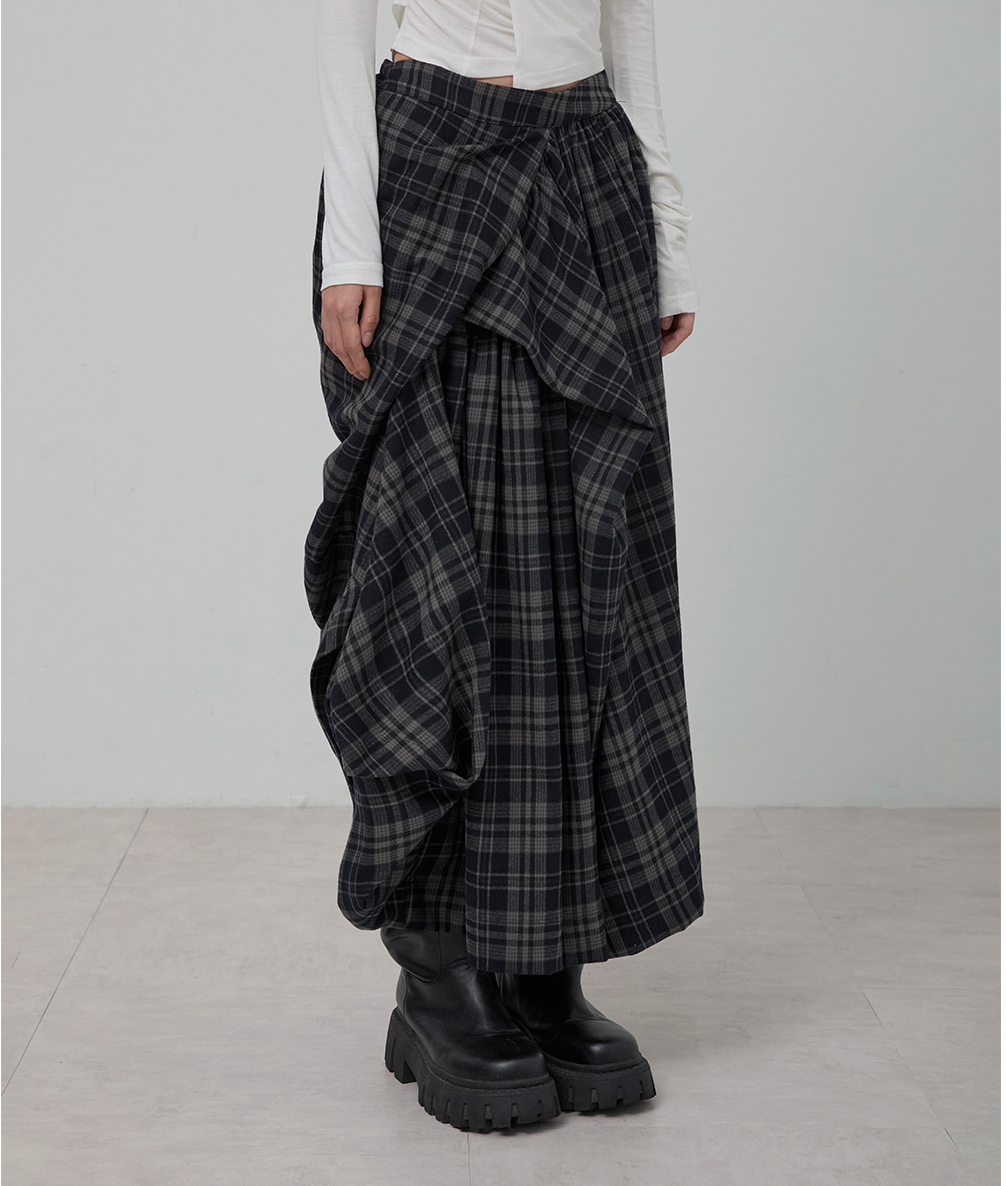 Asymmetrical Checkered Long Skirt