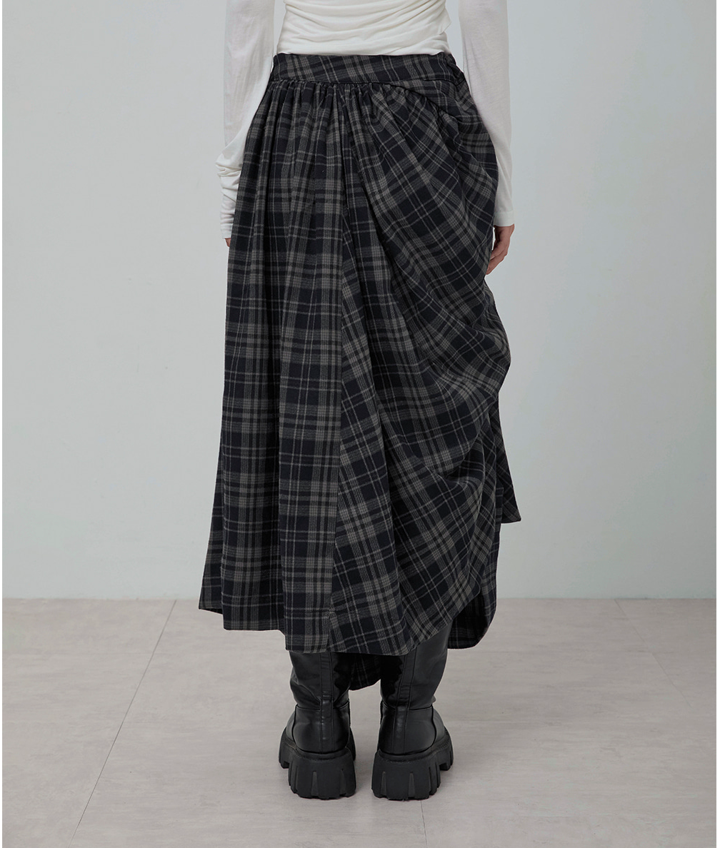 Asymmetrical Checkered Long Skirt