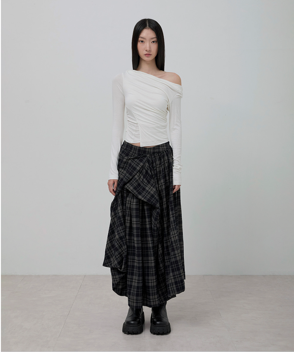 Asymmetrical Checkered Long Skirt