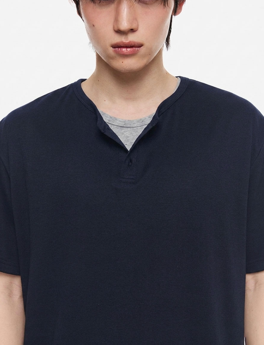 Layered Henley Neck T-shirt (Navy)