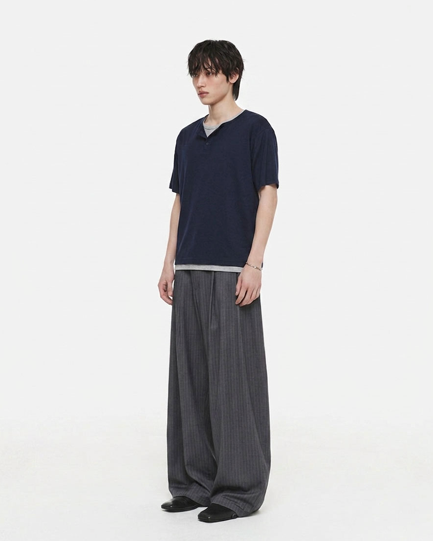 Layered Henley Neck T-shirt (Navy)
