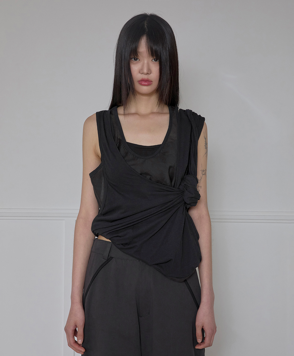 Asymmetrical Layered Sleeveless (Black)