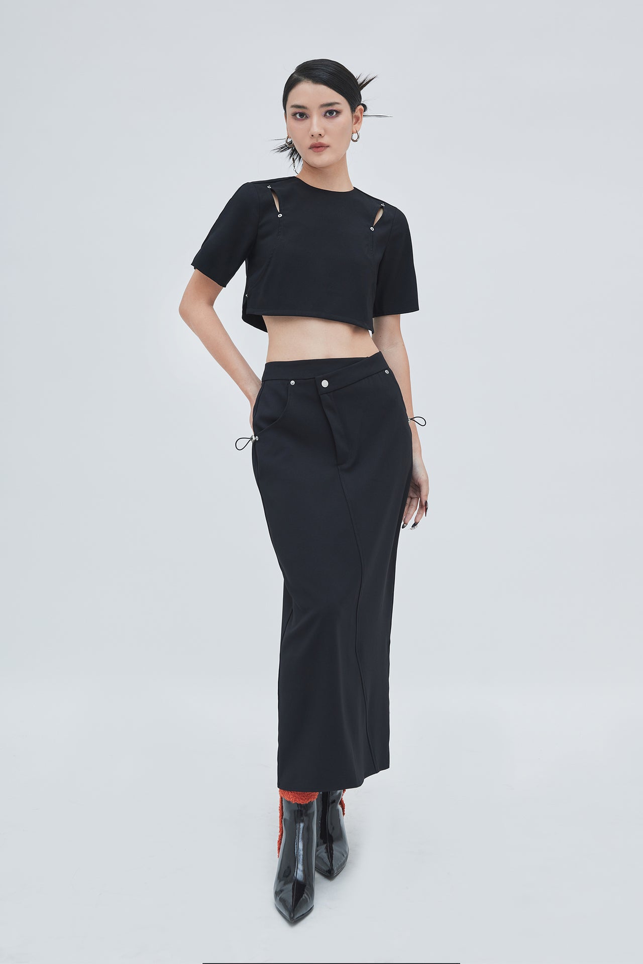 RIVET TOP - BLACK