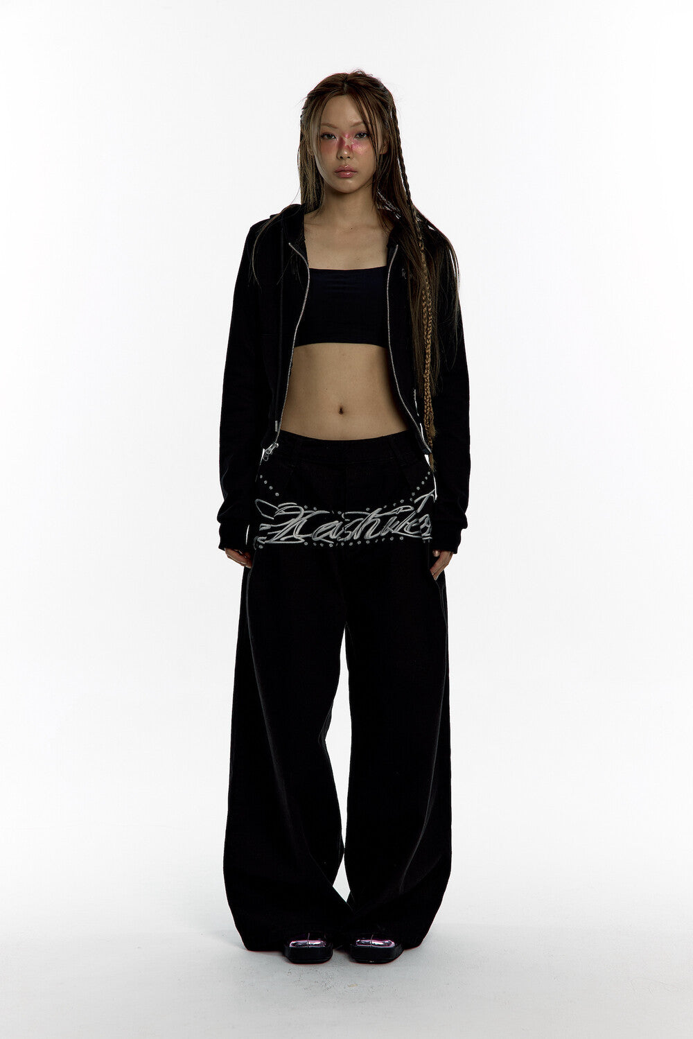 Embroidered Pintuck Wide Pants (Black)