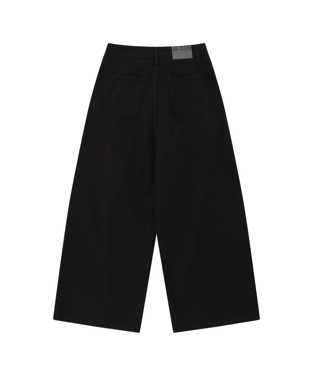 Embroidered Pintuck Wide Pants (Black)