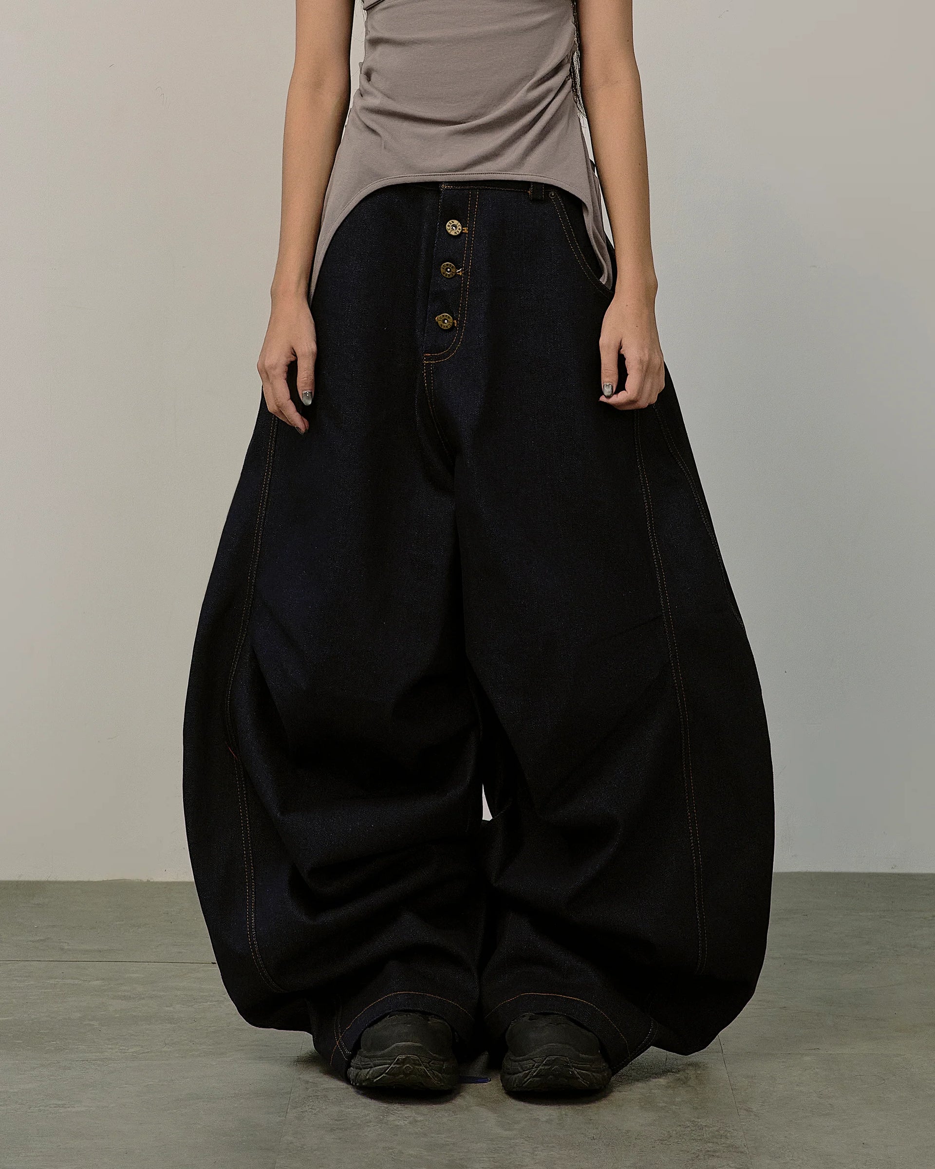 Pleated Knee Jeans (Dark Blue)